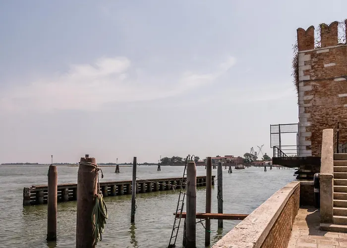 Celestia Castello By Waterbus