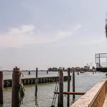 Celestia Castello By Waterbus