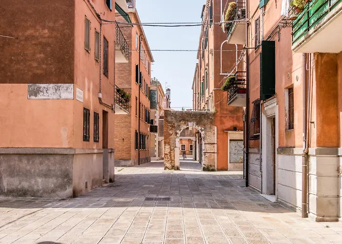 Celestia Castello By Waterbus