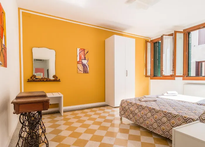 Celestia Castello By Waterbus *